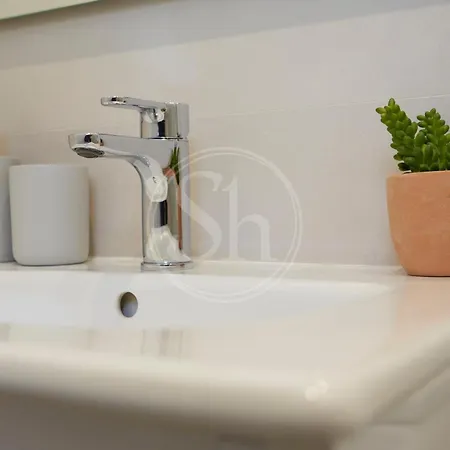 Hermoso Junto A La Sagrada Familia Apartamento *